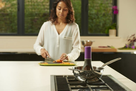 How to Cook Sauces Without Burning Them (Even If You’re Busy)